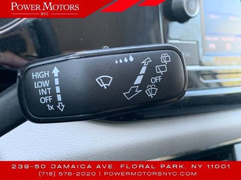 Used 2022 Volkswagen Taos S image 40