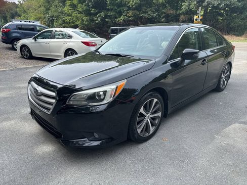 Used 2017 Subaru Legacy 2.5i Limited AWD/4WD image 10