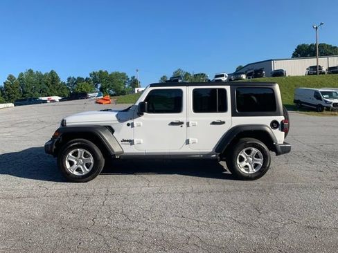 Used 2022 Jeep Wrangler Unlimited Sport AWD/4WD image 5