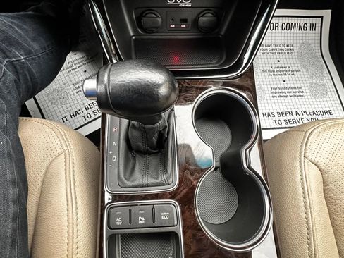 Used 2014 Kia Sorento EX w/ EX V6 Touring Package image 15