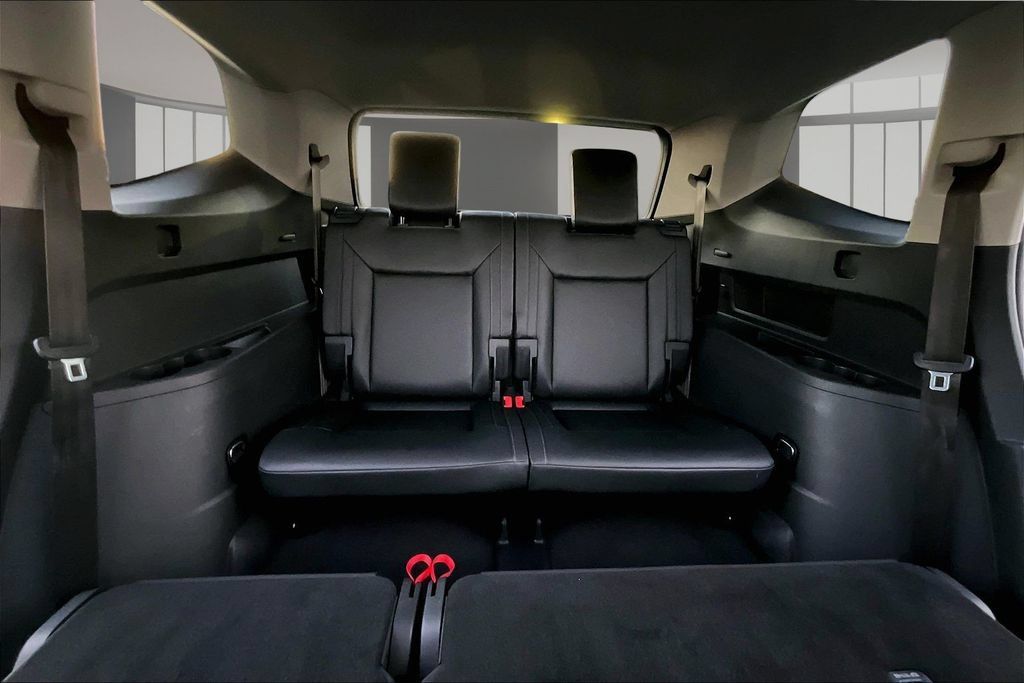 Used 2019 Volkswagen Atlas SEL R-Line FWD image 24