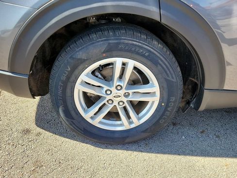 Used 2021 Ford Explorer XLT RWD image 7