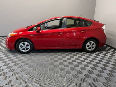 Used 2015 Toyota Prius Two FWD image 6