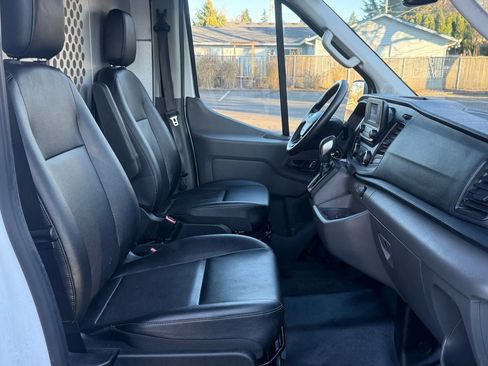 Used 2023 Ford Transit 250 Medium Roof image 15