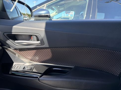 Used 2019 Toyota C-HR Limited image 20