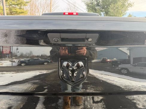 Used 2018 RAM 2500 Laramie w/ Sport Appearance Group image 14