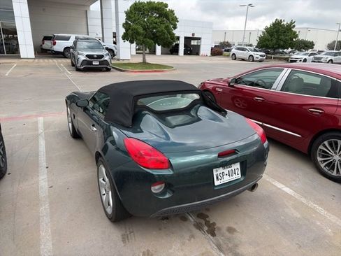 Used 2006 Pontiac Solstice Convertible w/ Premium Package RWD image 5