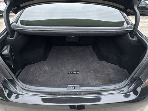 Used 2011 Lexus LS 460 w/ Comfort Pkg image 25