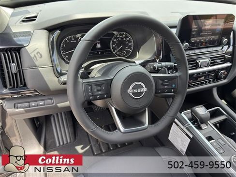 New 2025 Nissan Pathfinder SV w/ Cargo Package image 21