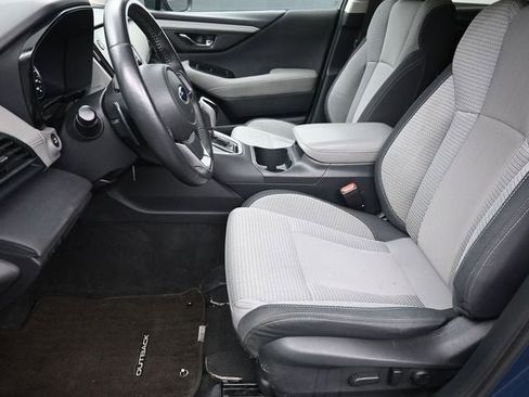 Used 2024 Subaru Outback Premium image 12
