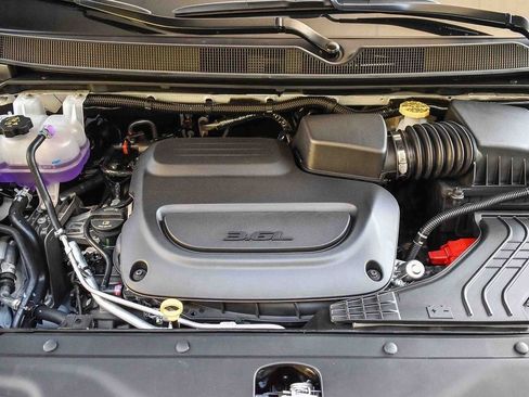 New 2026 Chrysler Pacifica Pinnacle w/ Trailer Tow Group image 26