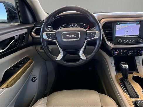 Certified 2018 GMC Acadia Denali w/ Technology Package AWD/4WD image 8