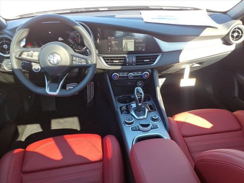 New 2025 Alfa Romeo Giulia w/ Veloce Package Rwd image 13