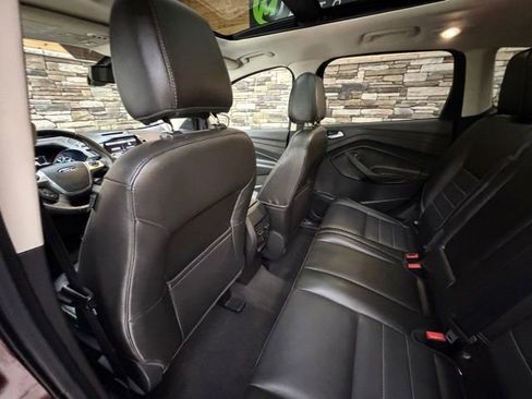 Used 2015 Ford Escape Titanium w/ Equipment Group 301A AWD/4WD image 29