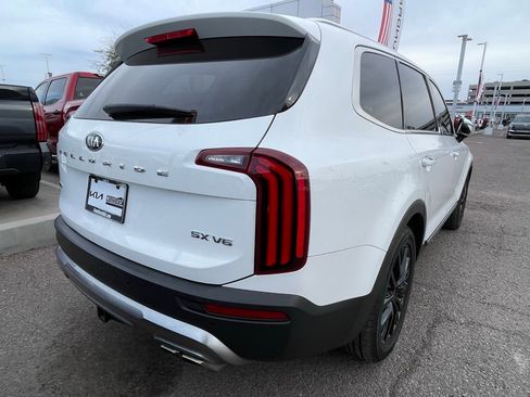 Used 2020 Kia Telluride SX w/ SX Prestige Package image 9