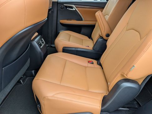 Used 2022 Lexus RX 350L FWD w/ Premium Package image 11