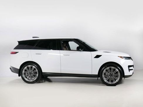 New 2026 Land Rover Range Rover Sport SE AWD/4WD image 28