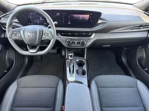 Used 2024 Buick Envista Preferred FWD image 26