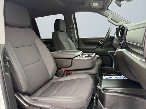 Used 2024 Chevrolet Silverado 3500 LT image 15