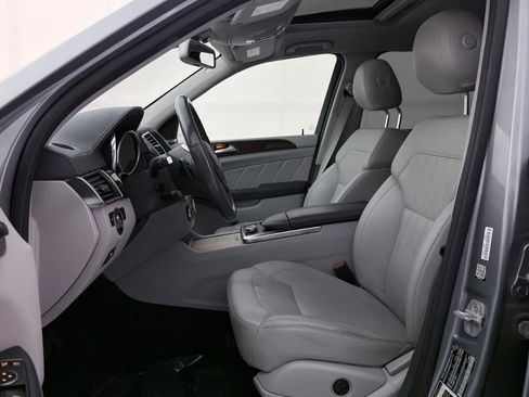 Used 2015 Mercedes-Benz GL 450 4MATIC image 18