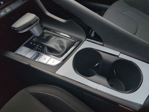 New 2026 Hyundai Elantra Hybrid FWD image 16