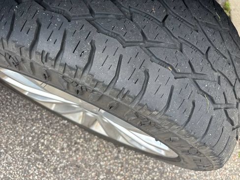 Used 2020 Ford F150 4x4 SuperCrew image 3