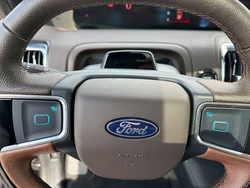 Used 2025 Ford Expedition King Ranch image 40