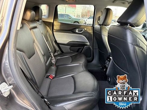 Used 2022 Jeep Compass Latitude image 19