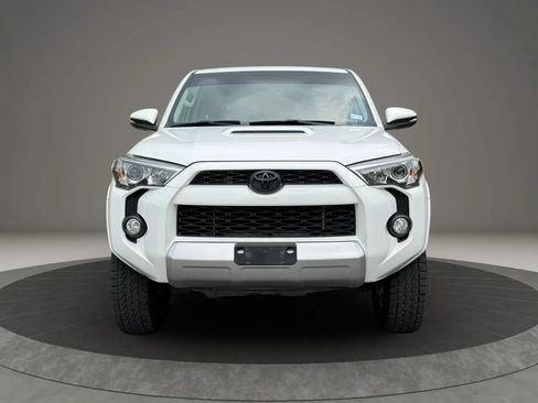 Used 2019 Toyota 4Runner TRD Off-Road Premium AWD/4WD image 2