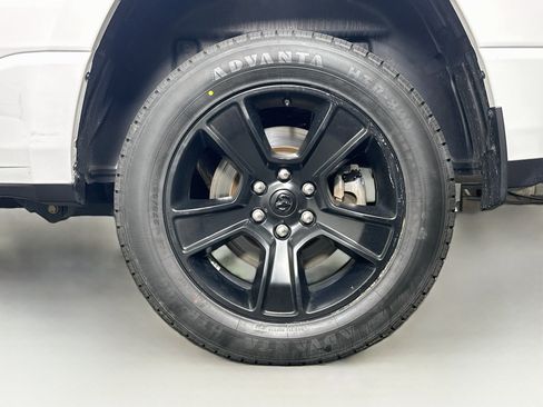 Used 2023 RAM 1500 Big Horn AWD/4WD image 11