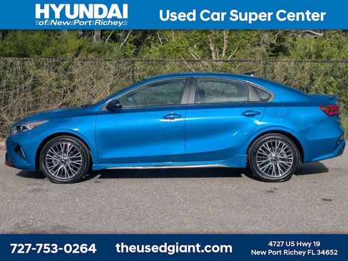 Used 2024 Kia Forte GT-Line image 2