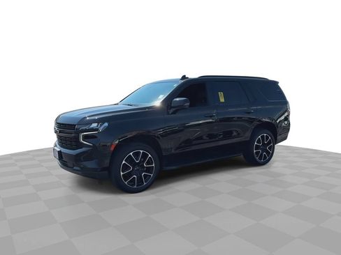 Used 2024 Chevrolet Tahoe RST w/ Luxury Package AWD/4WD image 4