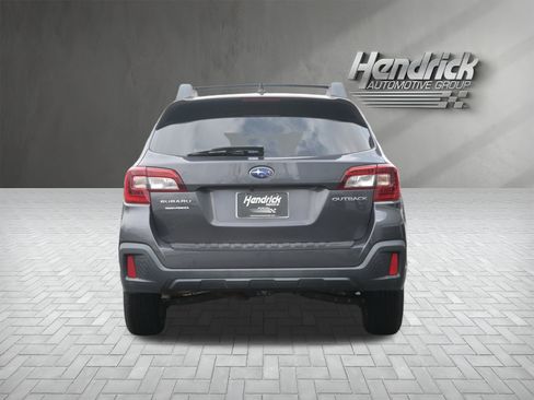 Used 2019 Subaru Outback 2.5i Premium image 8