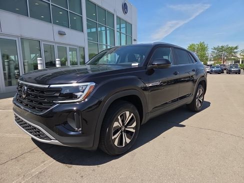 New 2026 Volkswagen Atlas Cross Sport SE AWD/4WD image 13
