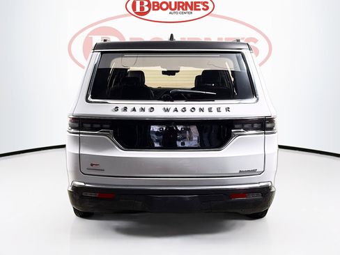 Used 2022 Jeep Grand Wagoneer Series III w/ Rear Seat Video Group 1 AWD/4WD image 11