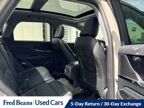 Used 2022 Lincoln Corsair AWD w/ Premium Package image 16