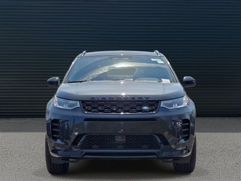 New 2025 Land Rover Discovery Sport Dynamic SE image 2
