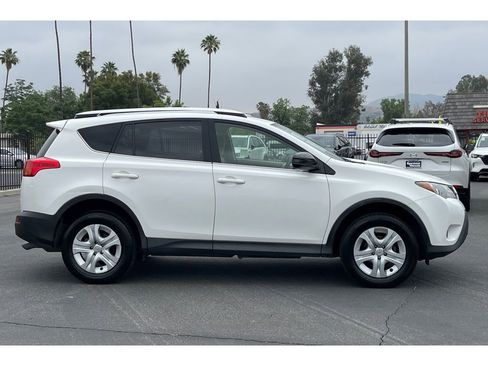 Used 2013 Toyota RAV4 LE FWD image 7