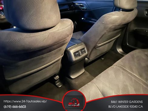 Used 2017 Honda Accord EX image 24