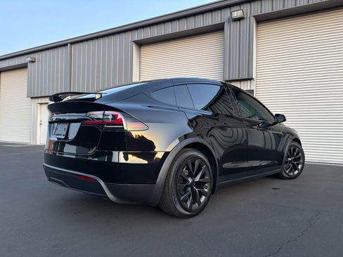 Used 2023 Tesla Model X AWD/4WD image 8