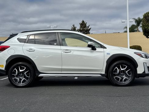 Used 2022 Subaru Crosstrek Hybrid w/ Moonroof Package w/Navigation AWD/4WD image 4