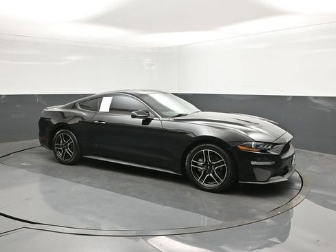 Used 2018 Ford Mustang Coupe w/ Equipment Group 101A image 17