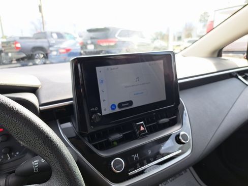 Used 2024 Toyota Corolla LE image 16