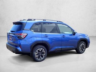 New 2026 Subaru Forester Premium AWD/4WD video 4