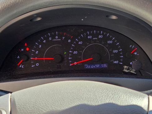 Used 2011 Toyota Camry LE image 11