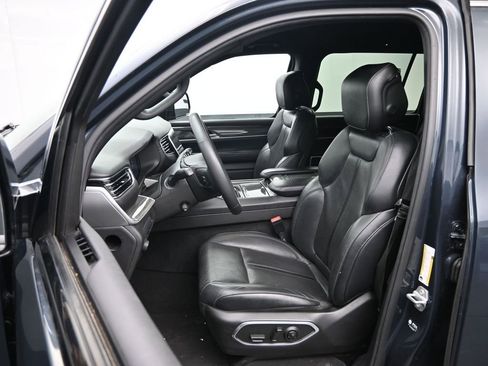 Used 2022 Jeep Wagoneer Series III image 26