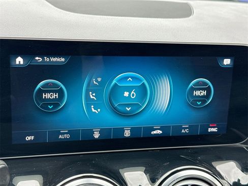 Used 2021 Mercedes-Benz GLA 250 4MATIC image 16