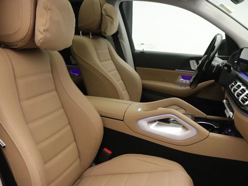 New 2026 Mercedes-Benz GLS 450 4MATIC image 9