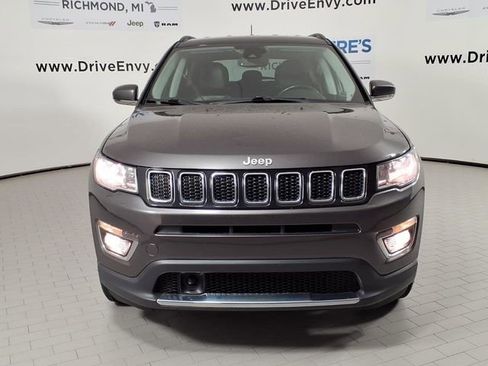 Used 2021 Jeep Compass Limited AWD/4WD image 2