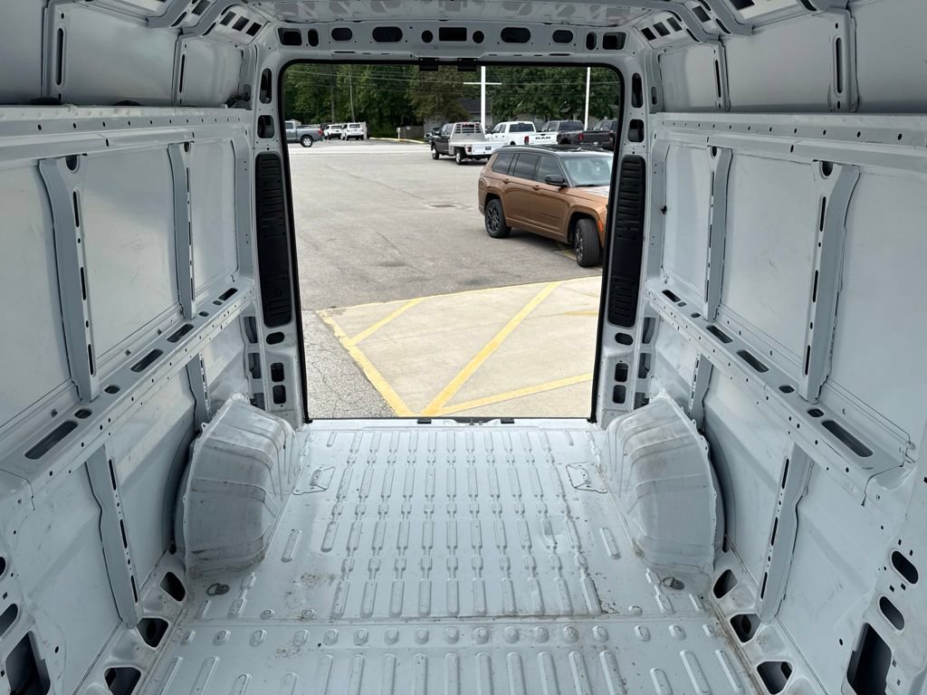 Used 2025 RAM ProMaster 2500 w/ Convenience Group FWD image 80